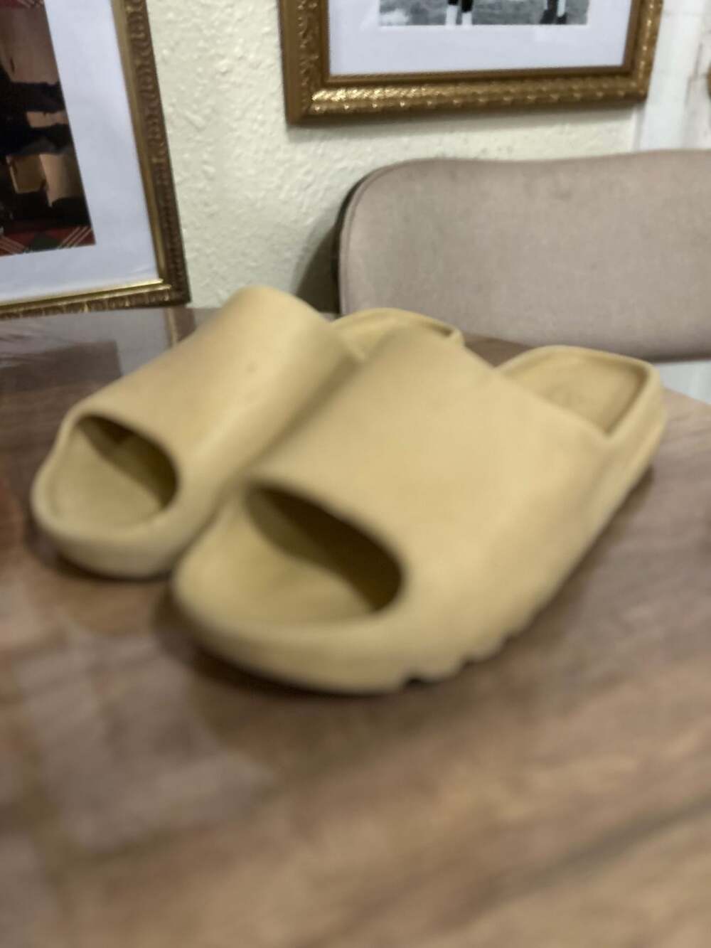 Adidas Yeezy Slides Resinch / Bone Size 13 US